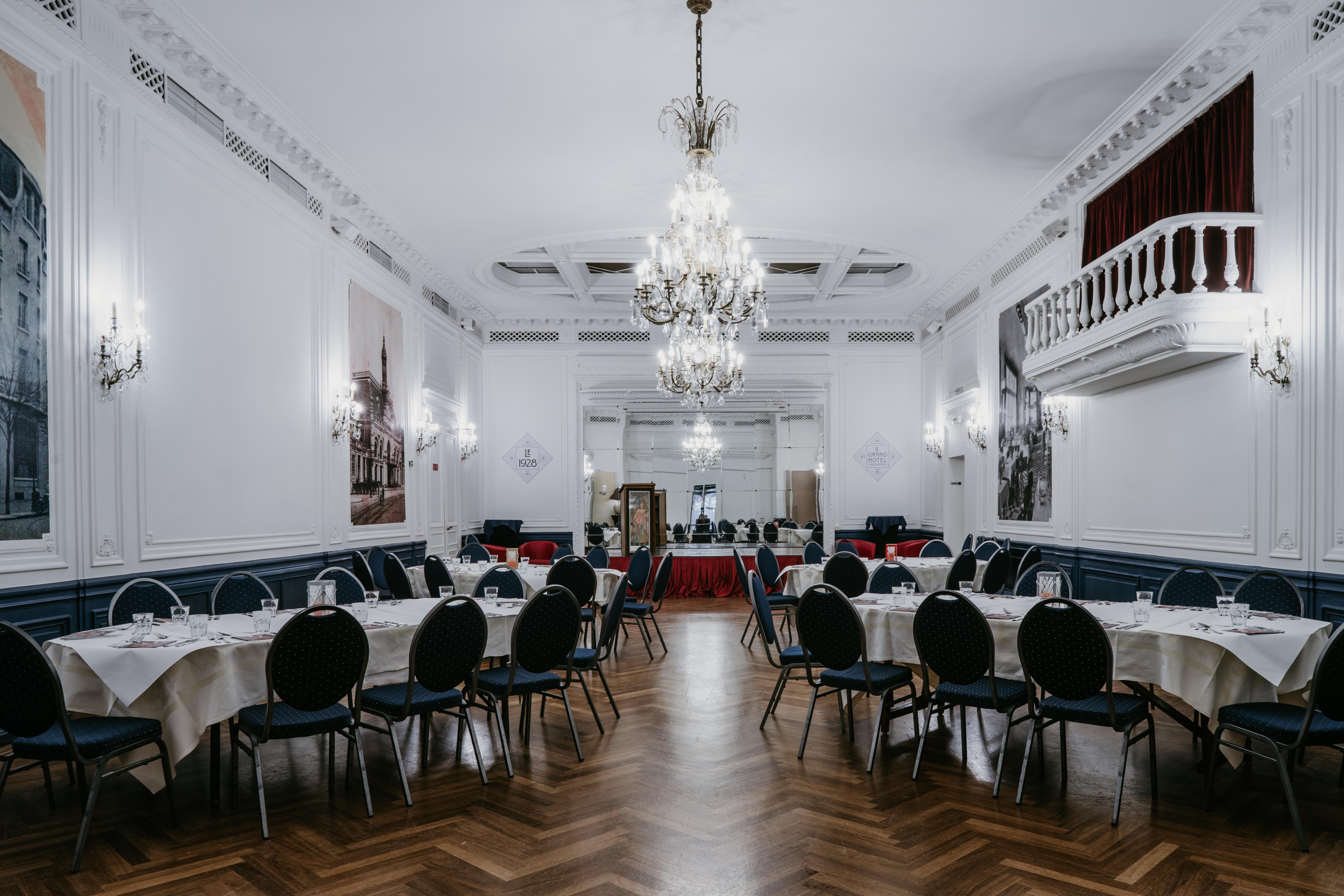 Le Grand Hotel Βαλενσιέν Εξωτερικό φωτογραφία
